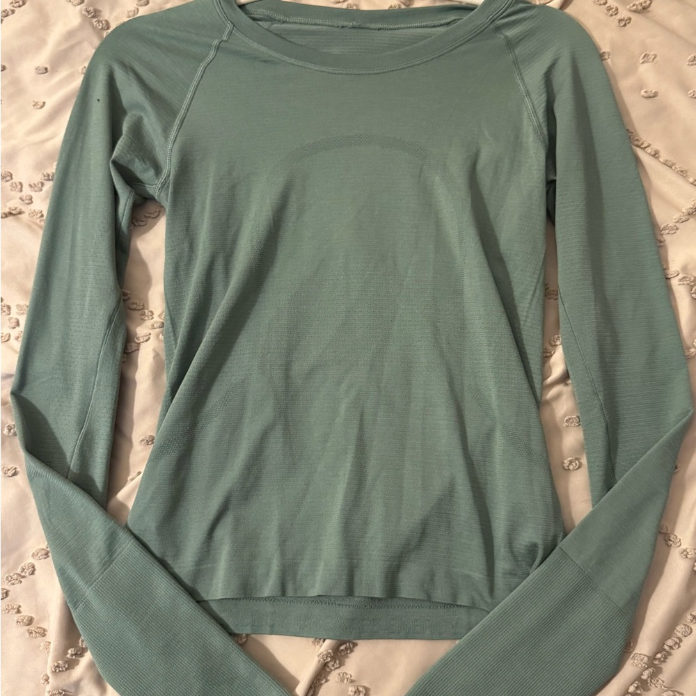 Lululemon Swiftly Women's Long Sleeve Top - Green